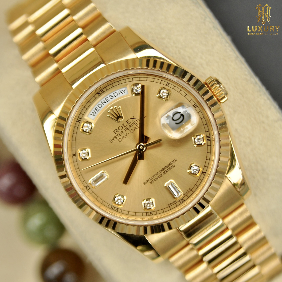 Đồng hồ Rolex Day-Date 118238 cũ vàng khối 18k seri loạn đời cao