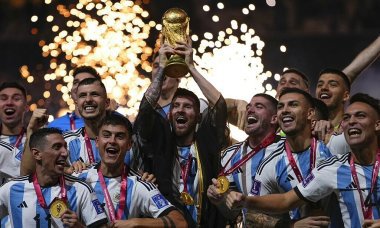Vòng chung kết World Cup 2022: Thống kê, những đội bóng nổi bật và lời kêu gọi hòa bình
